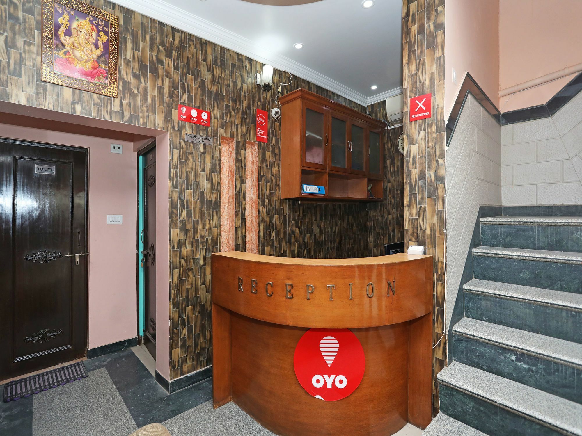 Hotel Oyo 11312 Aero Capital Neu-Delhi Exterior foto